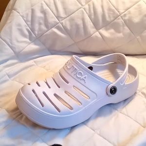 Nautica women's white foam sandals sz 7